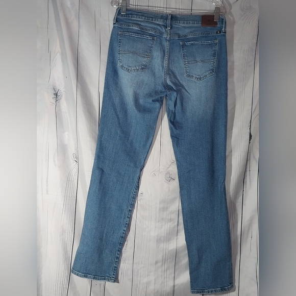 Lucky Brand Sweet 'N Straight Jeans - Picture 9 of 12